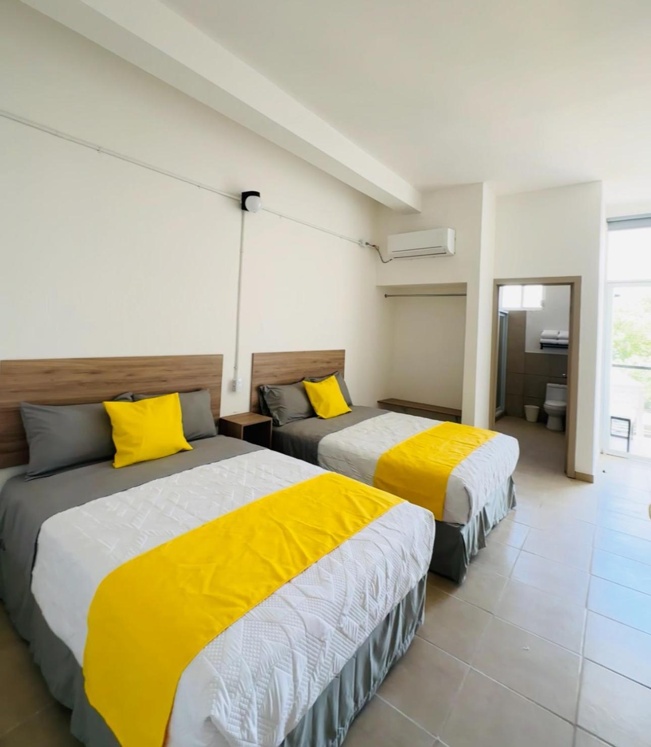 Hotel Plaza Centenario Juan Aldama المظهر الخارجي الصورة